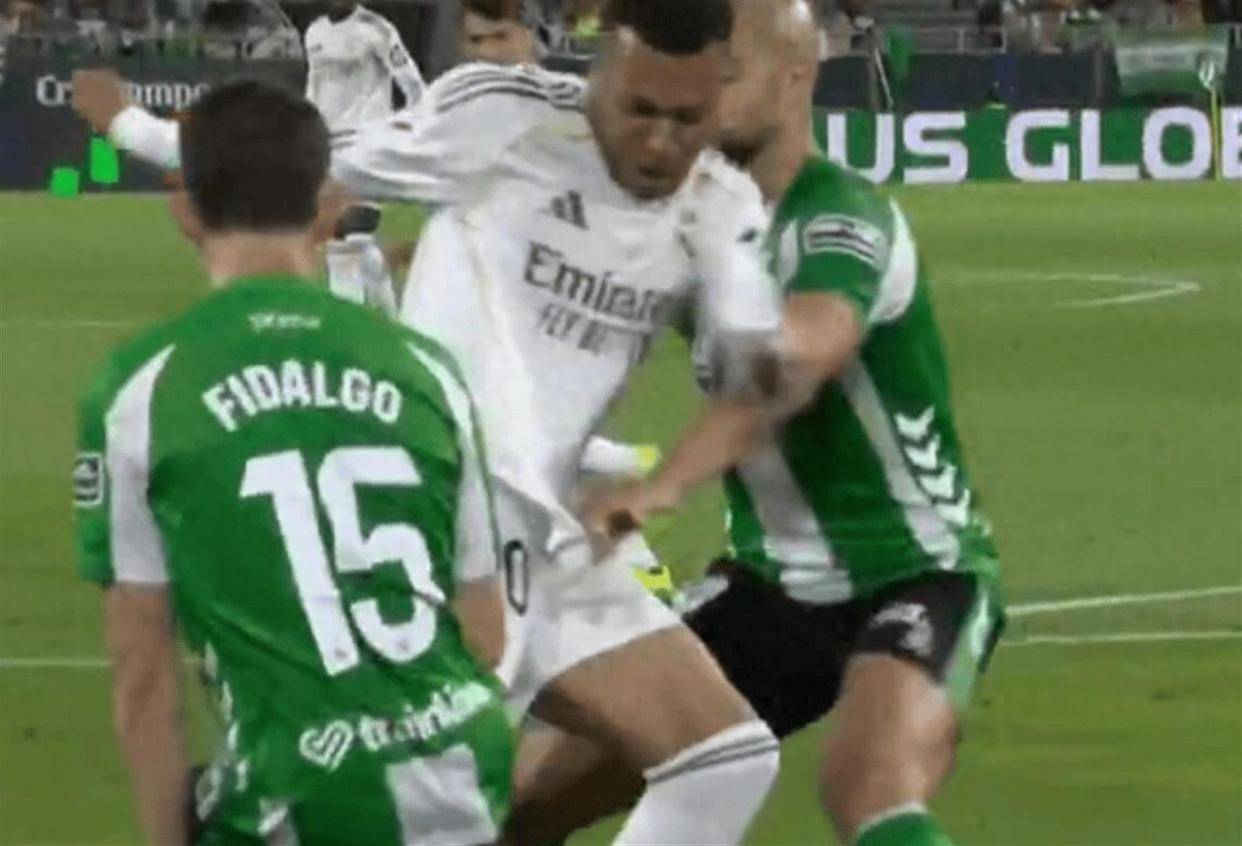 从1-0到1-1，皇马遭遇贝蒂斯读秒绝平，恐连续两年四大皆空